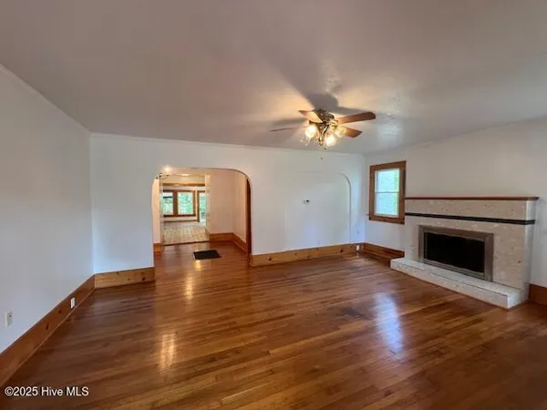 $1,850 | 220 River Road, Washington, NC 27889