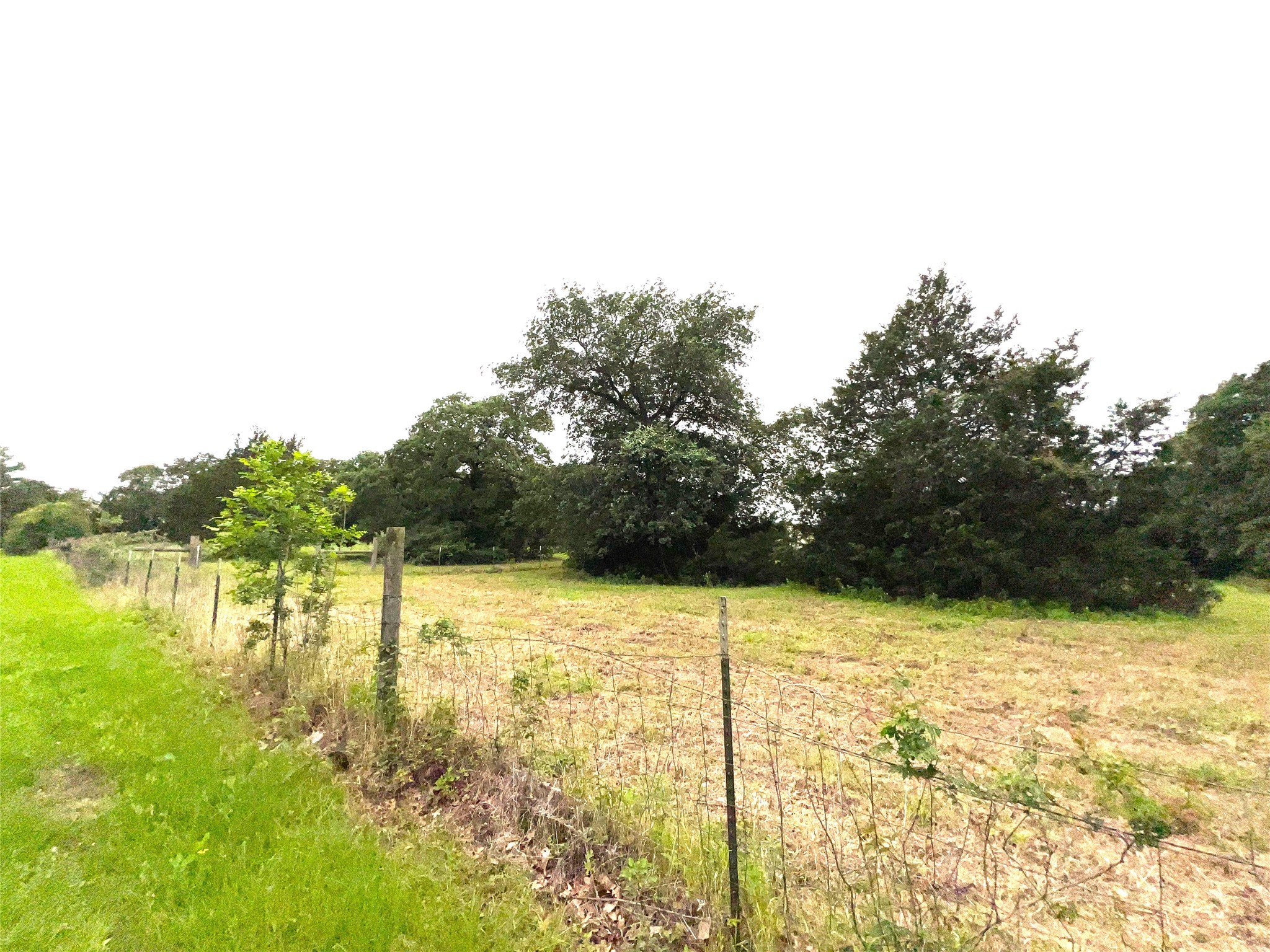 160 Rosanky Cattle Company Road, Unit R Smithville, TX 78957 - Photo 17 of 19 a view of an ocean