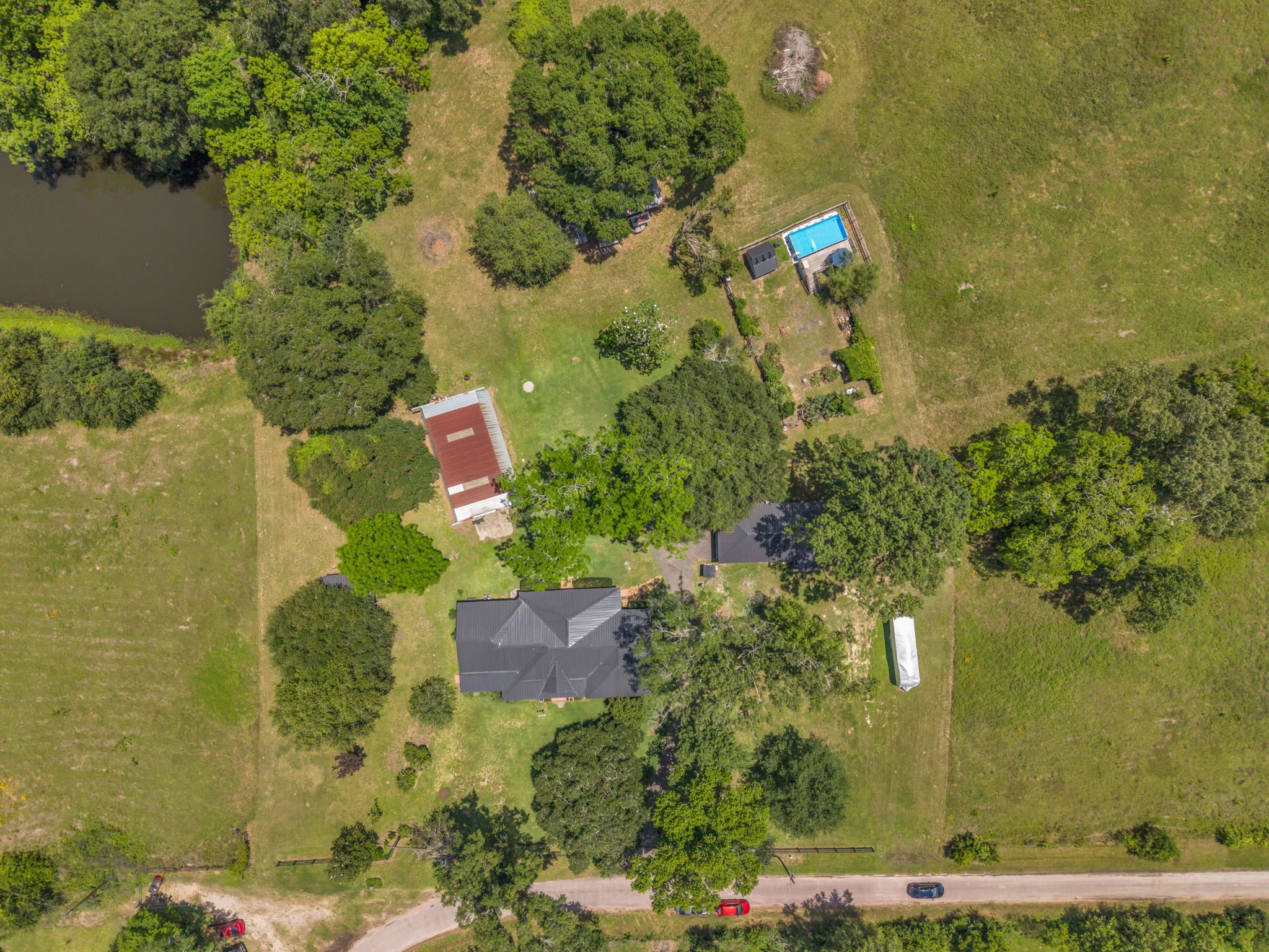 17821 Brown Road Conroe, TX 77306 - Photo 49 of 50 an aerial view of residential houses with yard