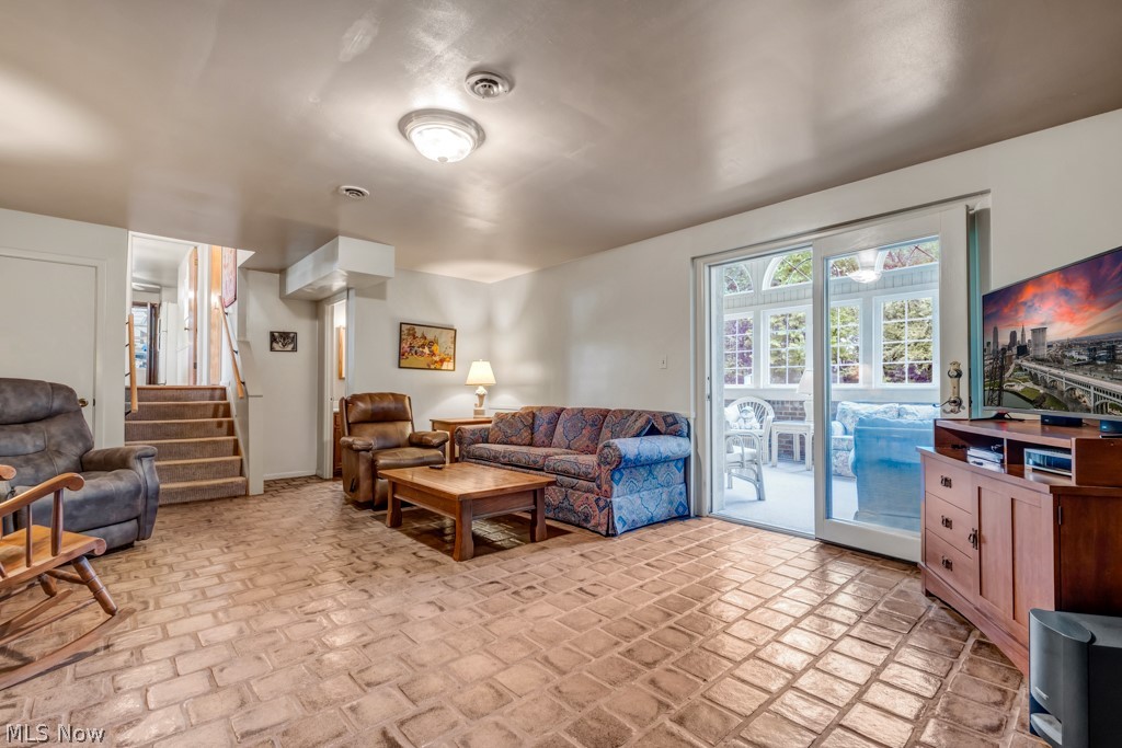 845 Joyce Road Cleveland, OH 44143 - Photo 17 of 24 Gallery Image 17