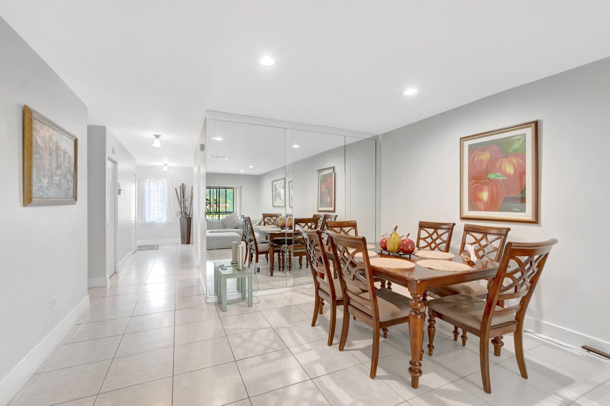 21214 Lago Circle, Unit 8F Boca Raton, FL 33433 - Photo 11 of 38 18-web-or-mls-DSC_0556