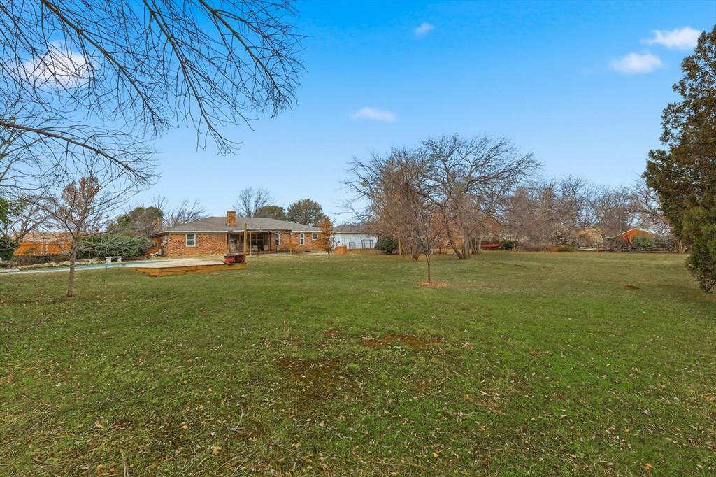 11436 Ridgeview Circle Fort Worth, TX 76244 - Photo 21 of 33 a view of a green field