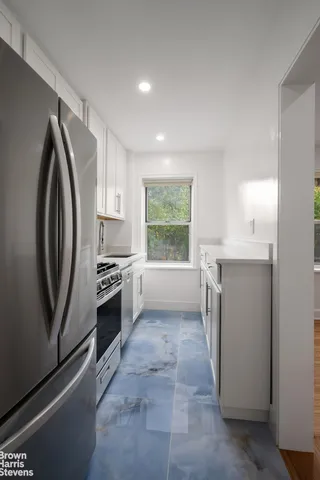 $350,000 | 5430 Netherland Avenue, Unit C23 | North Riverdale