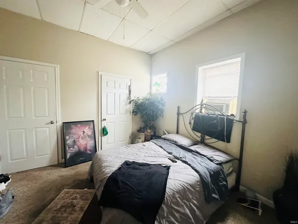 $219,900 | 1009-1011 East Lawrence Street, Mishawaka, IN 46545