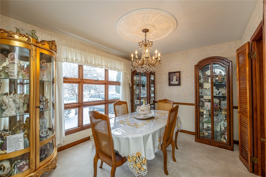 750 Sagamore Road Northfield, OH 44067 - Photo 6 of 37 Carpeted dining room