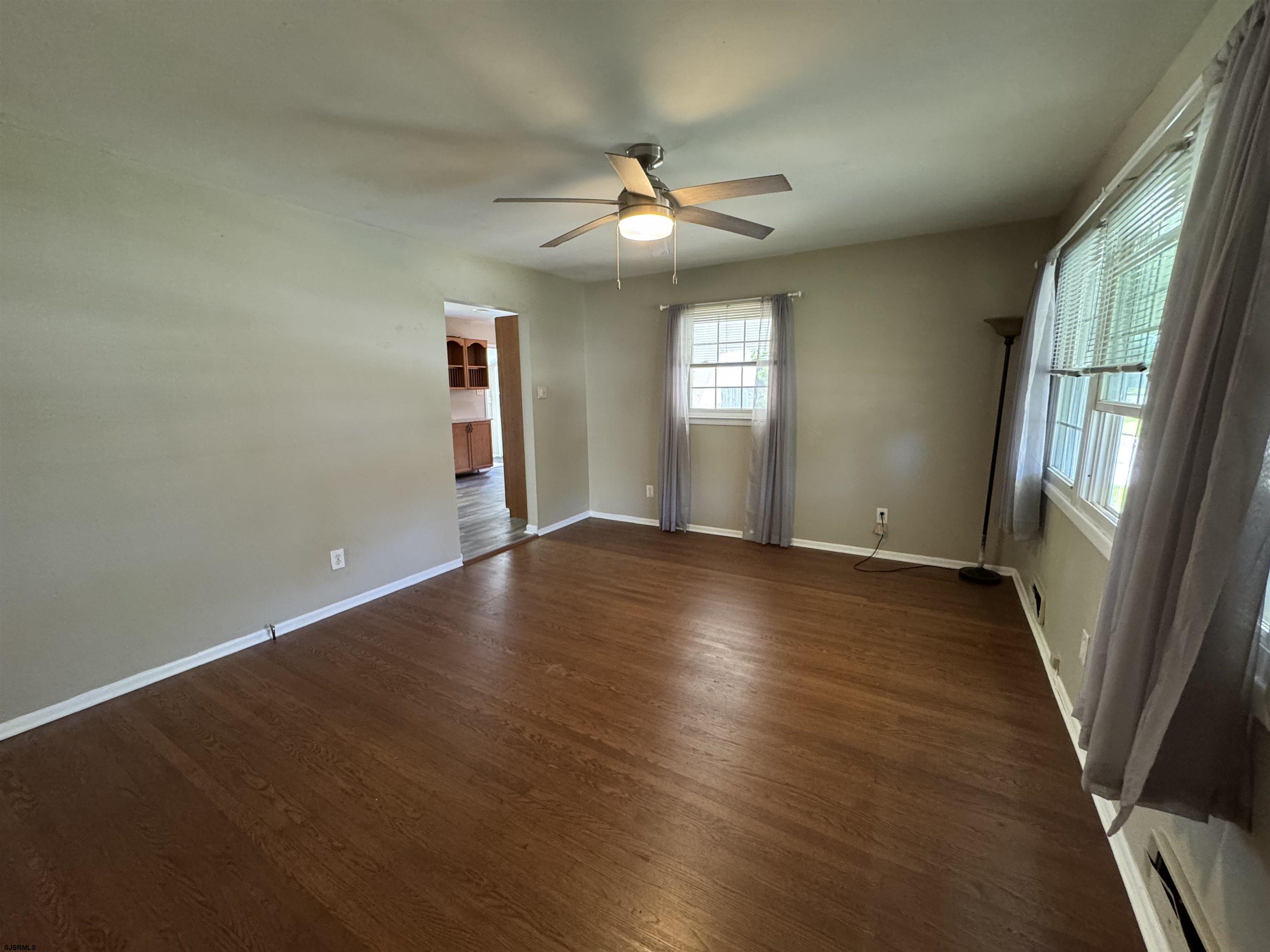 107 Haddon Road Somers Point, NJ 08244 - Photo 3 of 11 Gallery Image 3