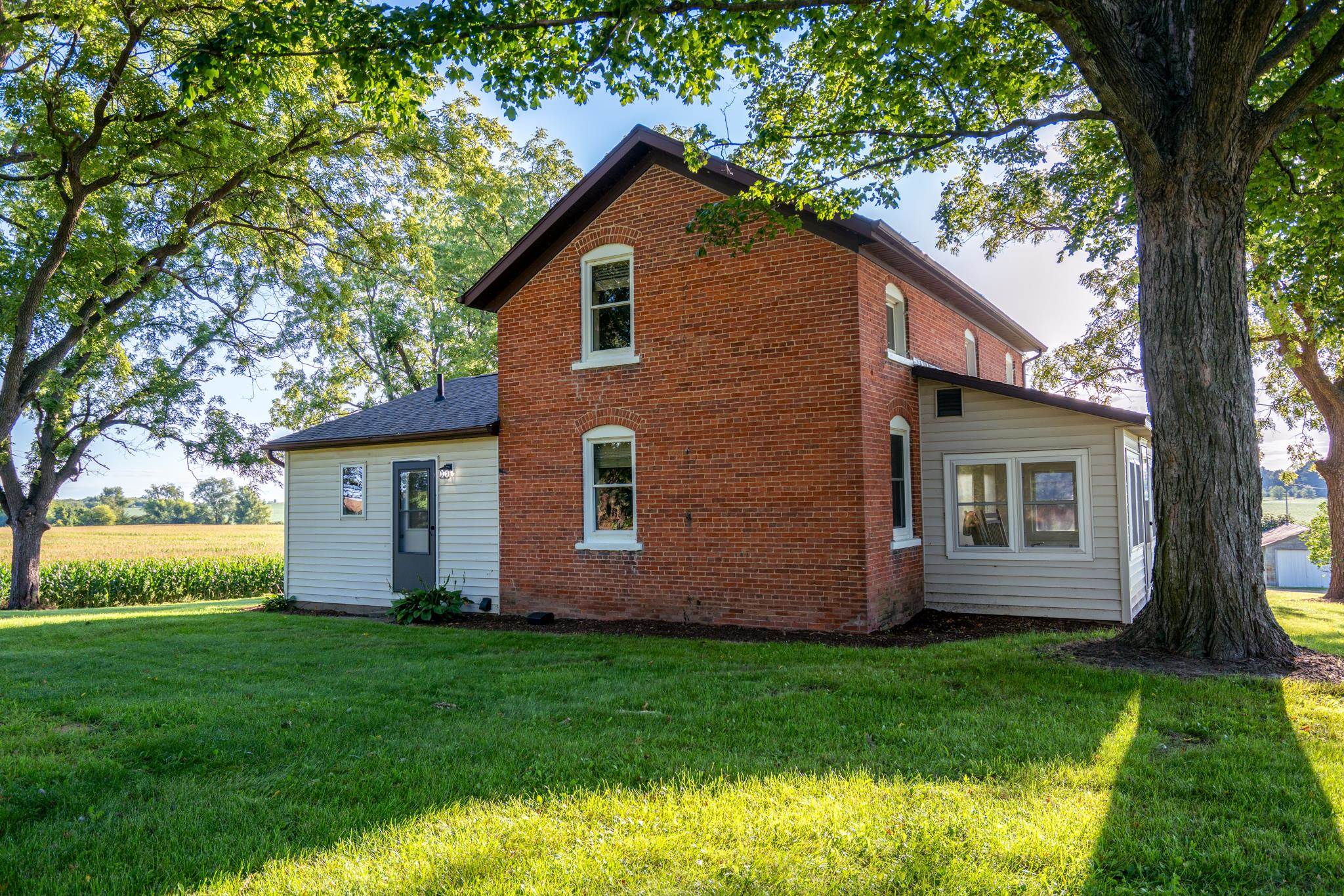 2368 West Winneshiek Road Freeport, IL 61032 - Photo 33 of 39 front view of house with a yard