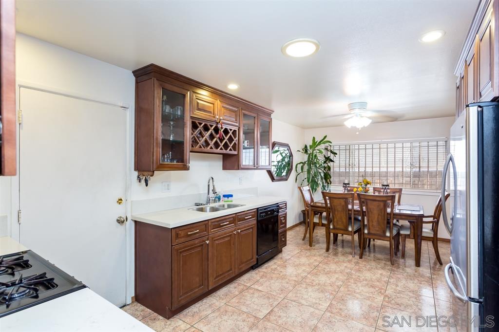8747 St George Street Spring Valley, CA 91977 - Photo 12 of 25 Gallery Image 12