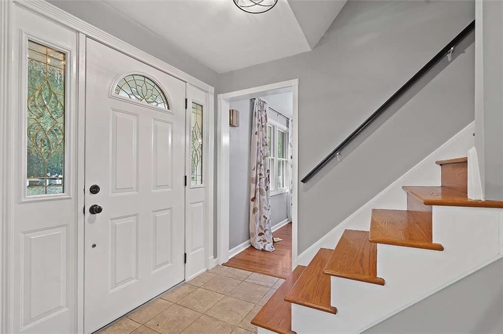 210 Neely School Road Wexford, PA 15090 - Photo 2 of 25 Gallery Image 2