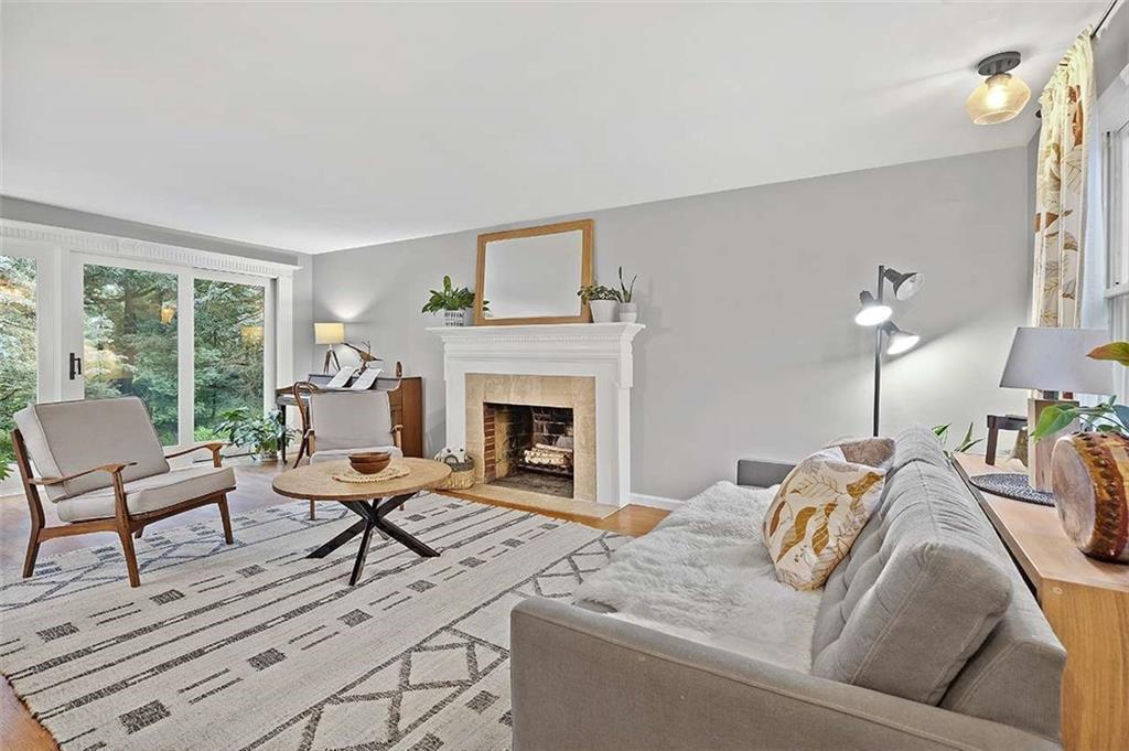 210 Neely School Road Wexford, PA 15090 - Photo 4 of 25 Gallery Image 4
