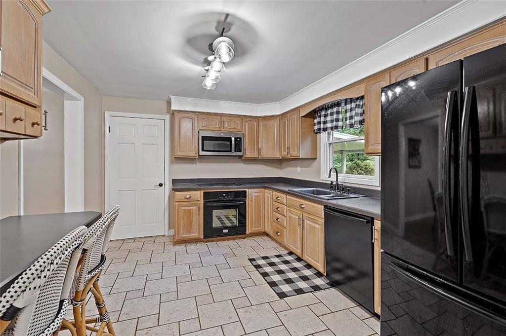 210 Neely School Road Wexford, PA 15090 - Photo 10 of 25 Gallery Image 10