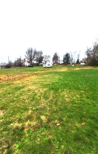 3542 Morgantown Road Smithfield, PA 15478 - Photo 3 of 7 a view of an ocean from a yard
