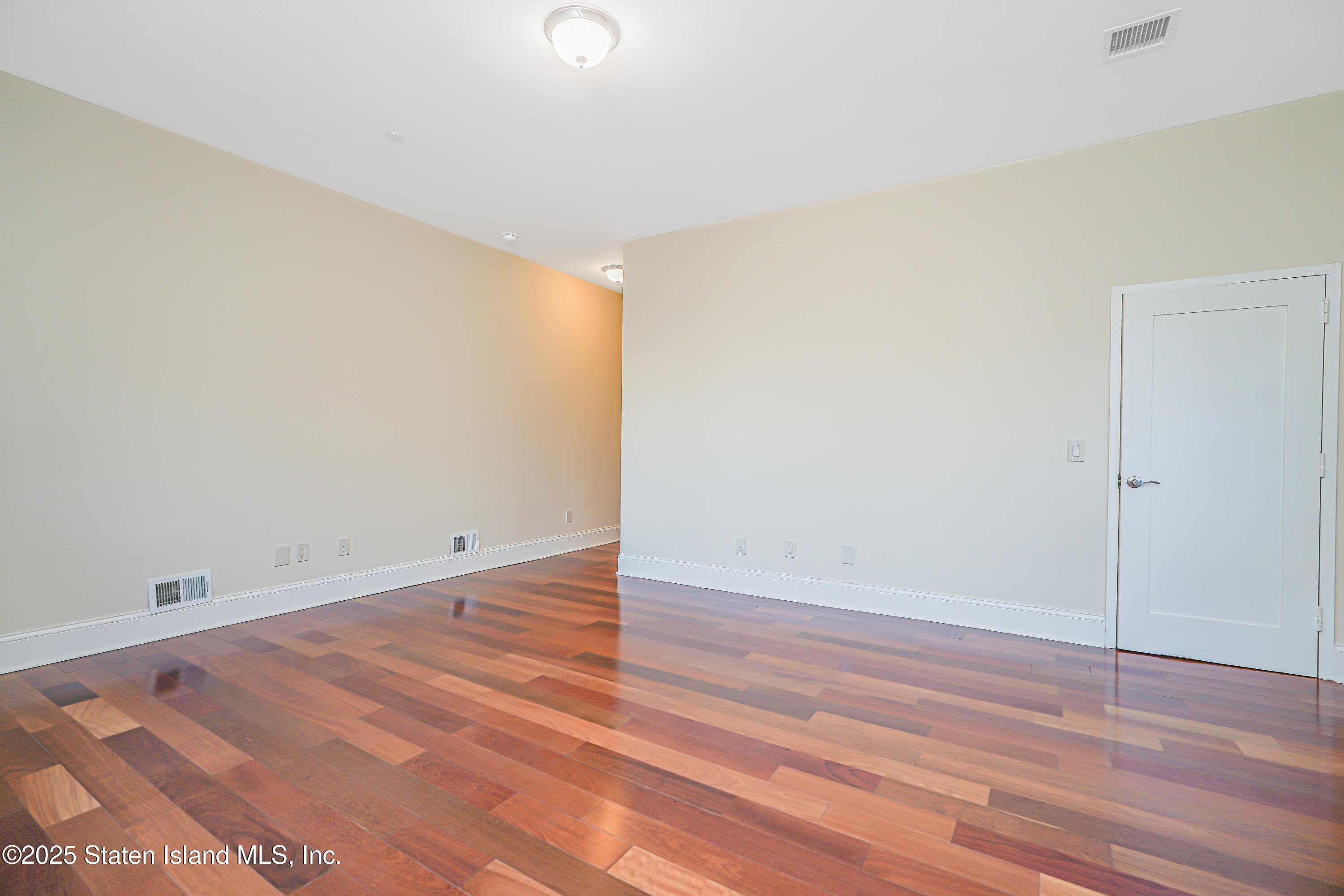 90 Bay Street Landing, Unit 1E Staten Island, NY 10301 - Photo 20 of 43 a view of an empty room