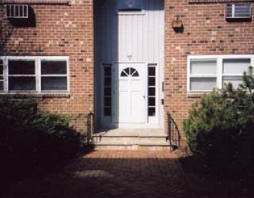 637 Cove Road, Unit B18 Stamford, CT 06902 - Photo 1 of 1 Gallery Image 1