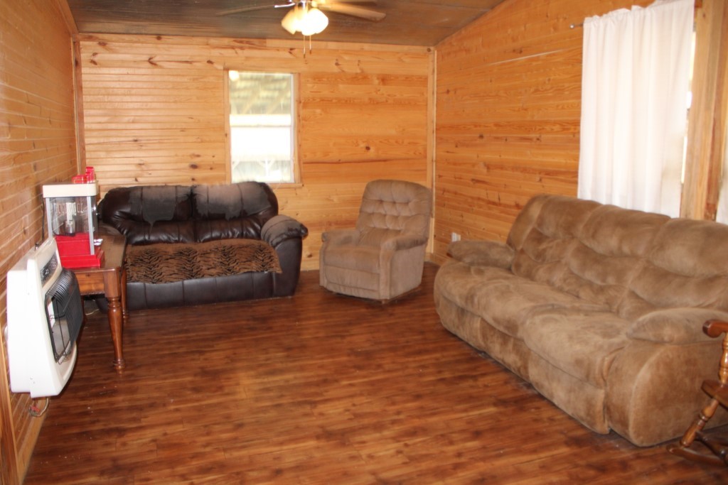 416 New Hope Road Marshall, AR 72650 - Photo 16 of 60 cabin living area
