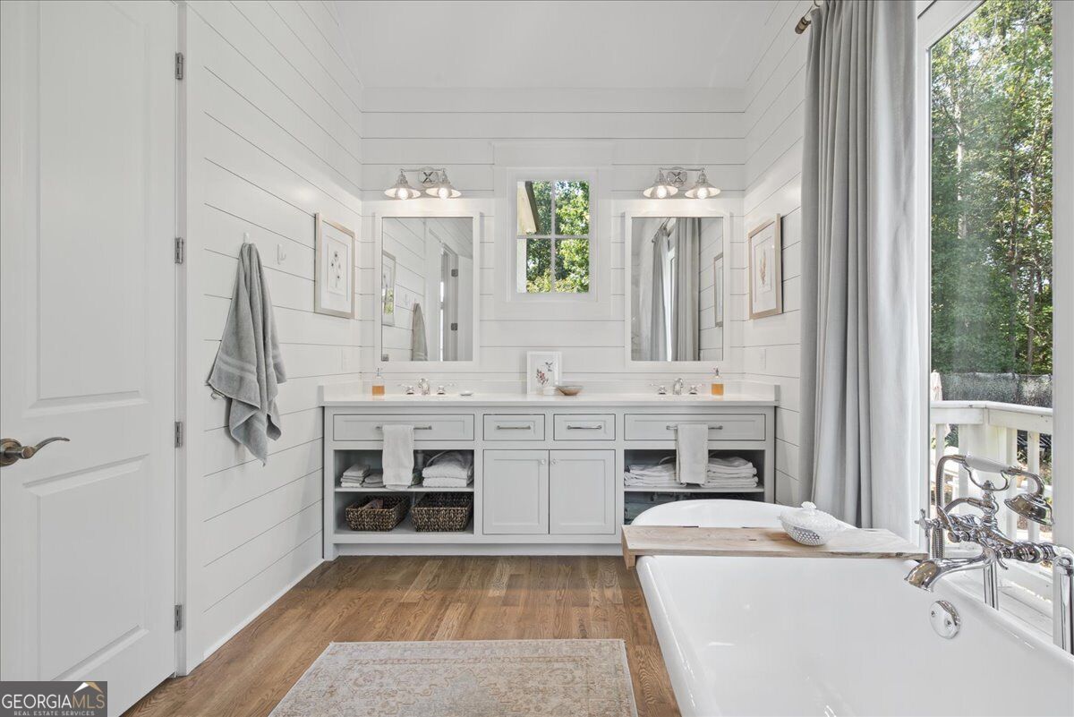 9948 Coleman Road Roswell, GA 30075 - Photo 28 of 49 Gallery Image 28