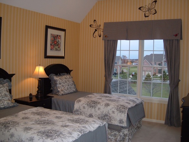1173 Falcon Ridge Drive, Unit 67 Elgin, IL 60124 - Photo 5 of 24