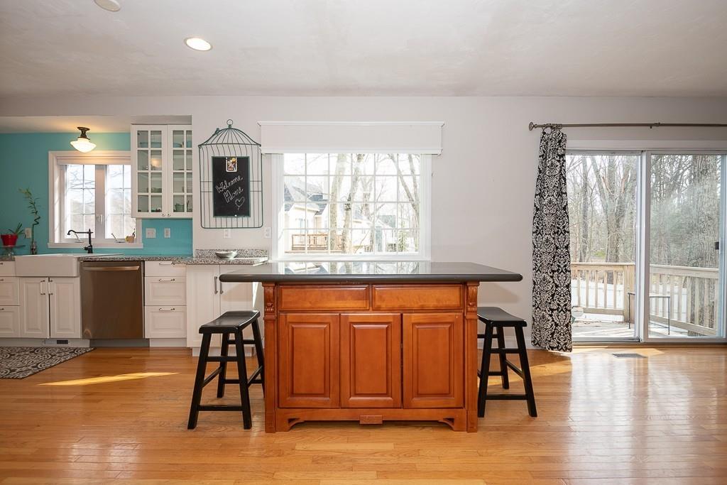 14 Cobbler Road Mansfield, MA 02048 - Photo 9 of 32 Gallery Image 9