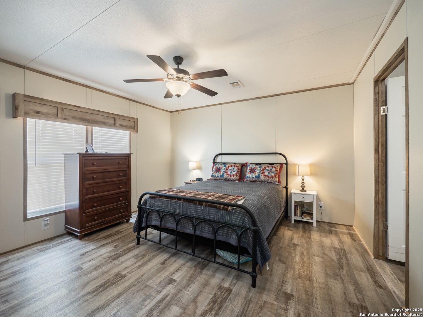 385 Ridge Trail Bandera, TX 78003 - Photo 14 of 36