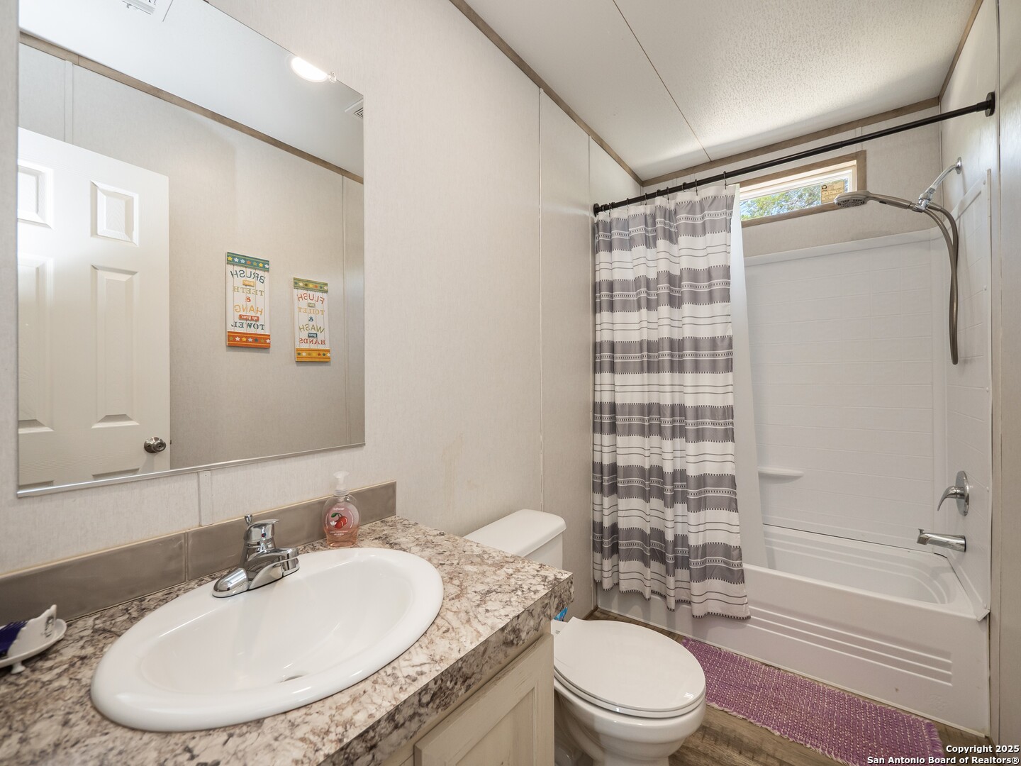 385 Ridge Trail Bandera, TX 78003 - Photo 20 of 36