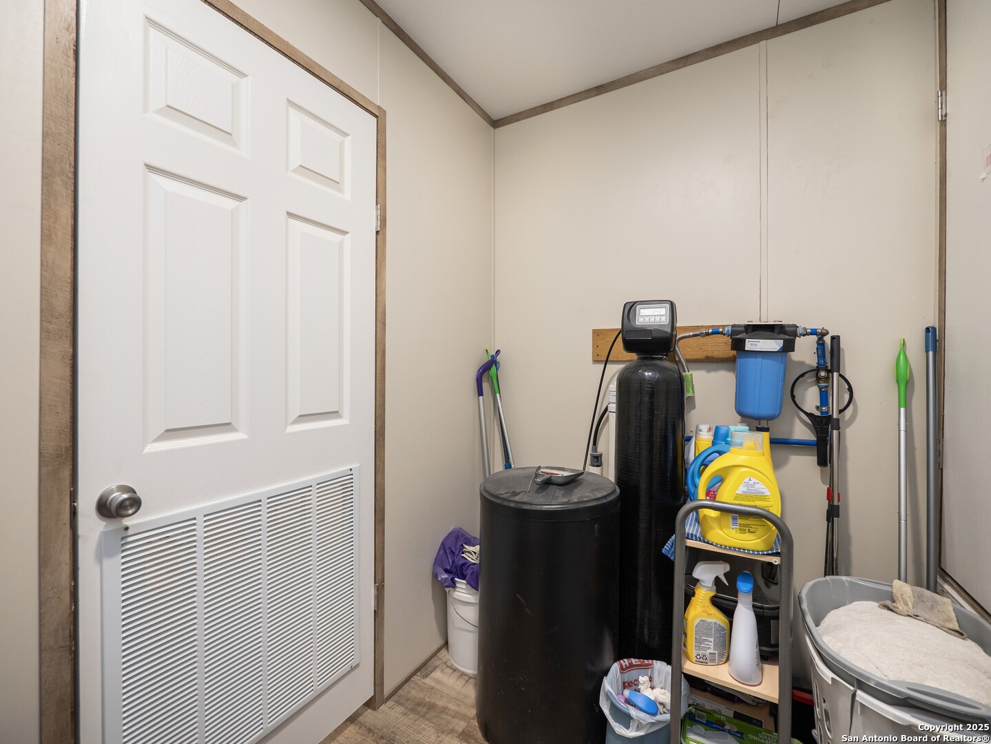 385 Ridge Trail Bandera, TX 78003 - Photo 22 of 36