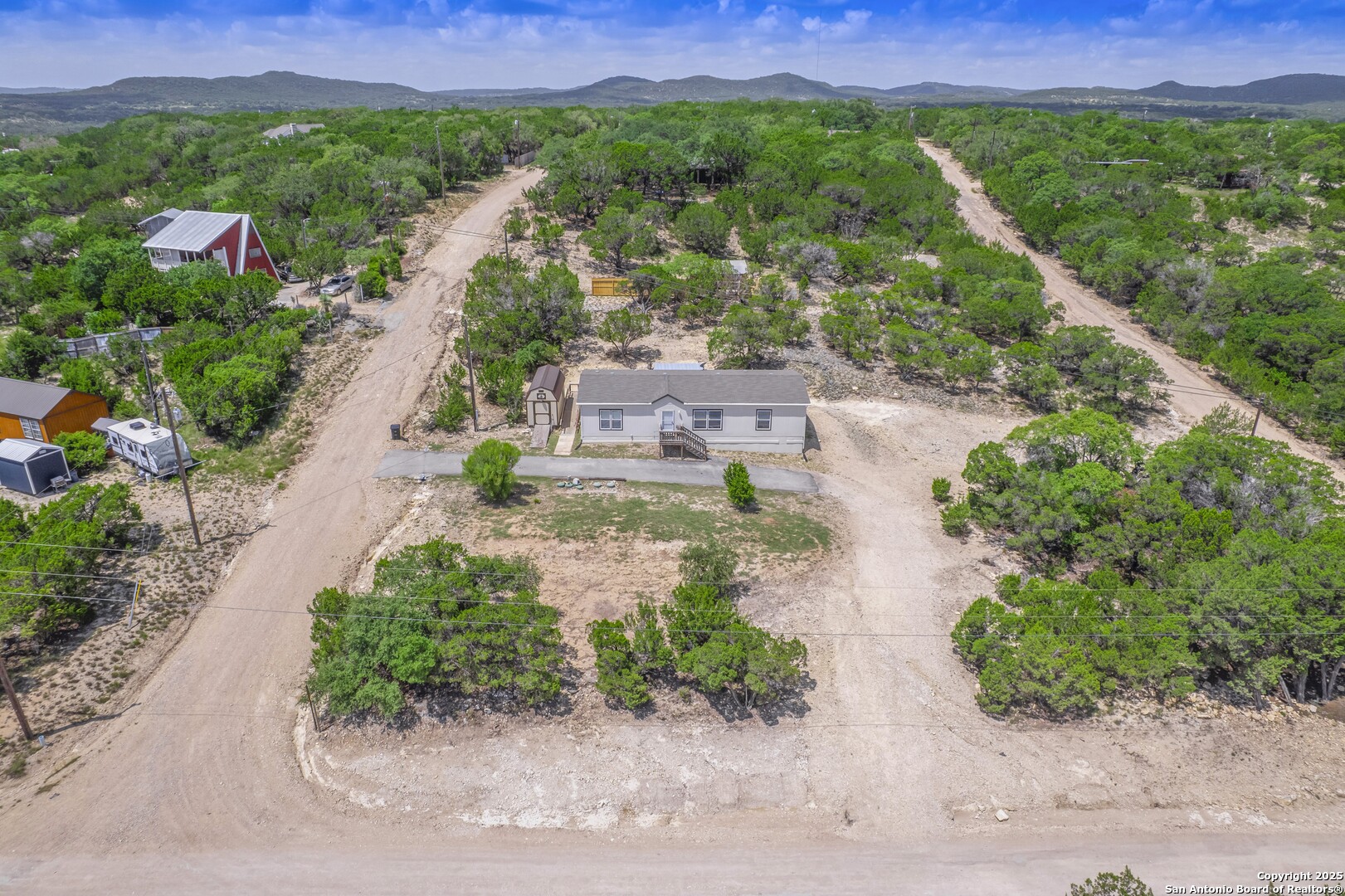 385 Ridge Trail Bandera, TX 78003 - Photo 33 of 36