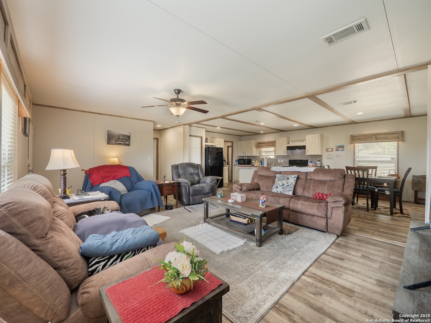 385 Ridge Trail Bandera, TX 78003 - Photo 6 of 36