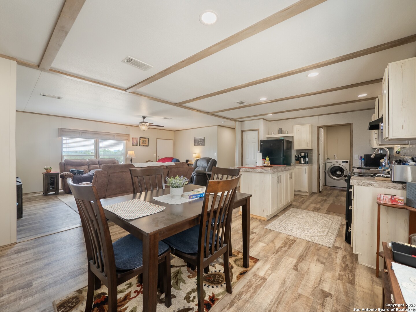 385 Ridge Trail Bandera, TX 78003 - Photo 9 of 36