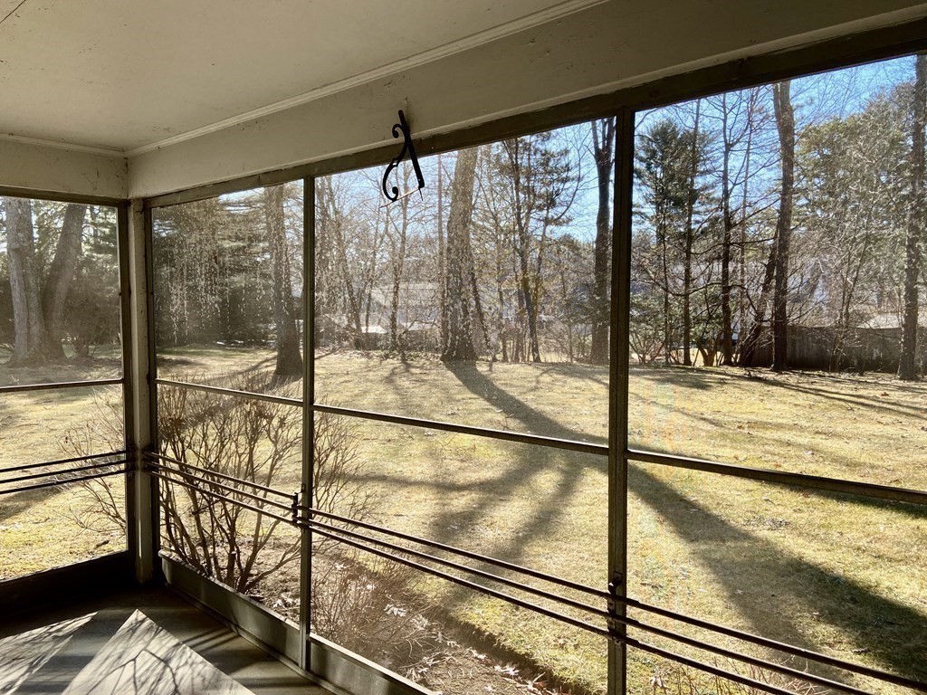 168 Concord Road Longmeadow, MA 01106 - Photo 8 of 16 Gallery Image 8