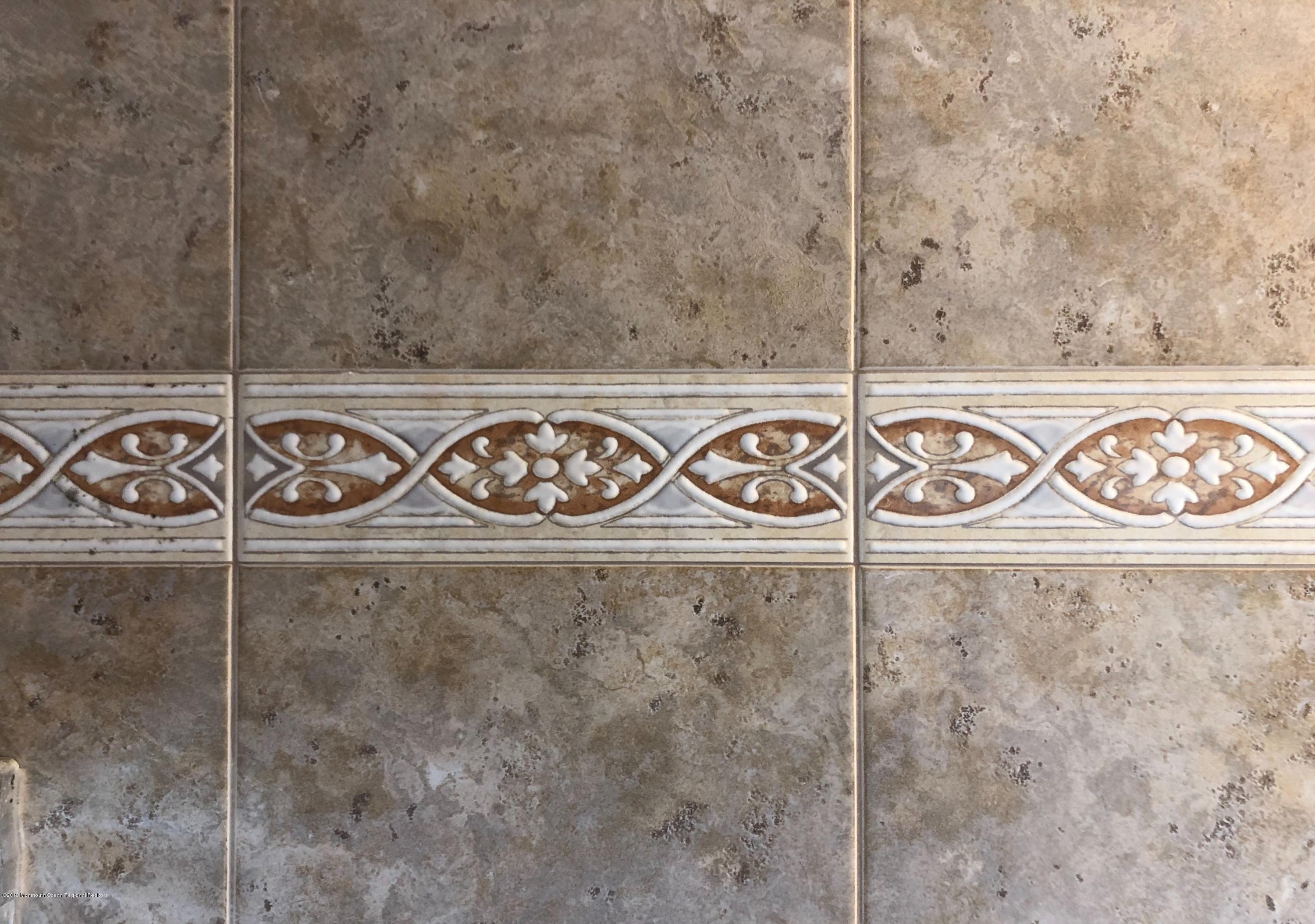 200 Bartley Road Jackson, NJ 08527 - Photo 11 of 14 Master Tile