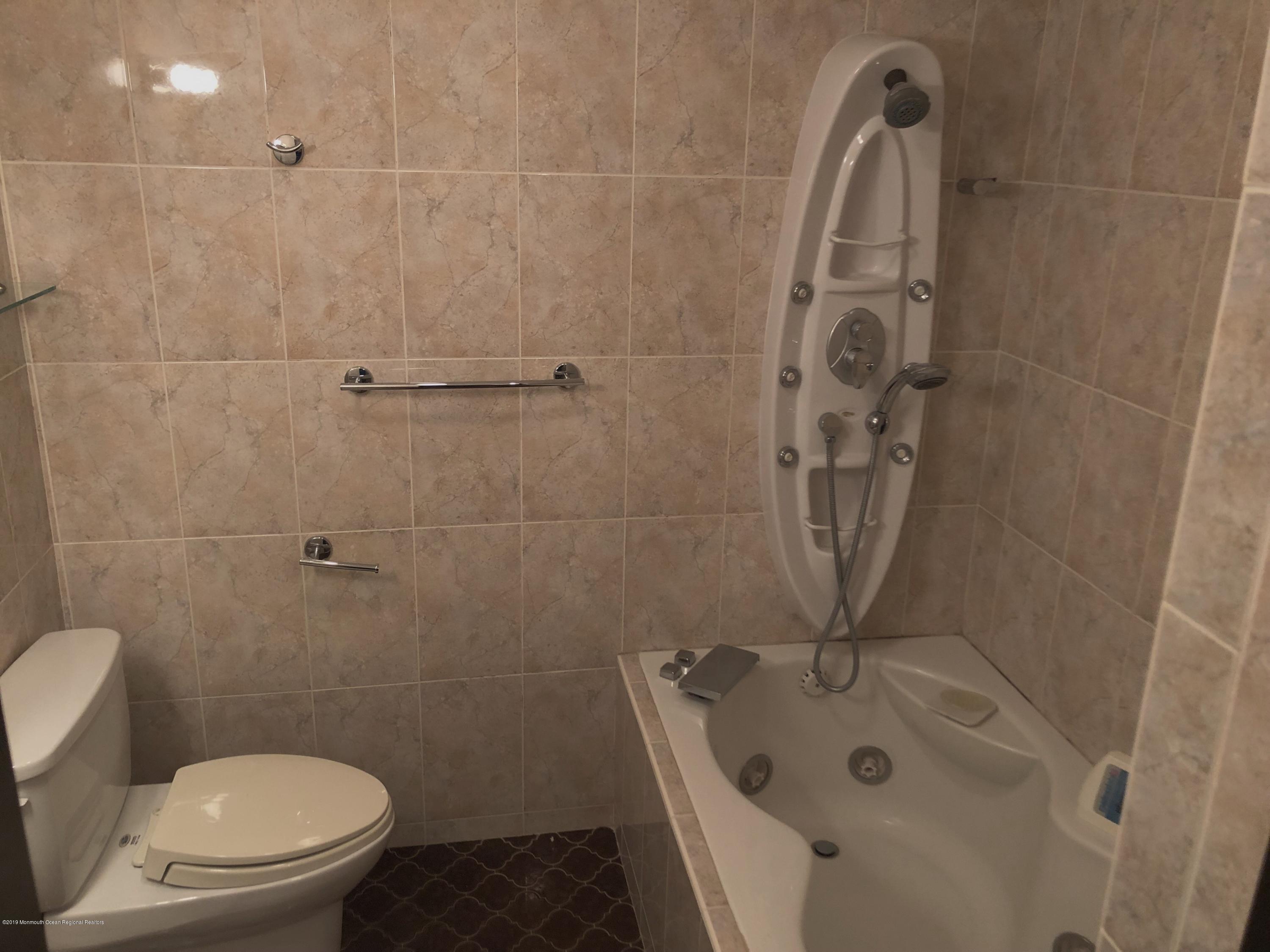 200 Bartley Road Jackson, NJ 08527 - Photo 8 of 14 Hall Bathroom