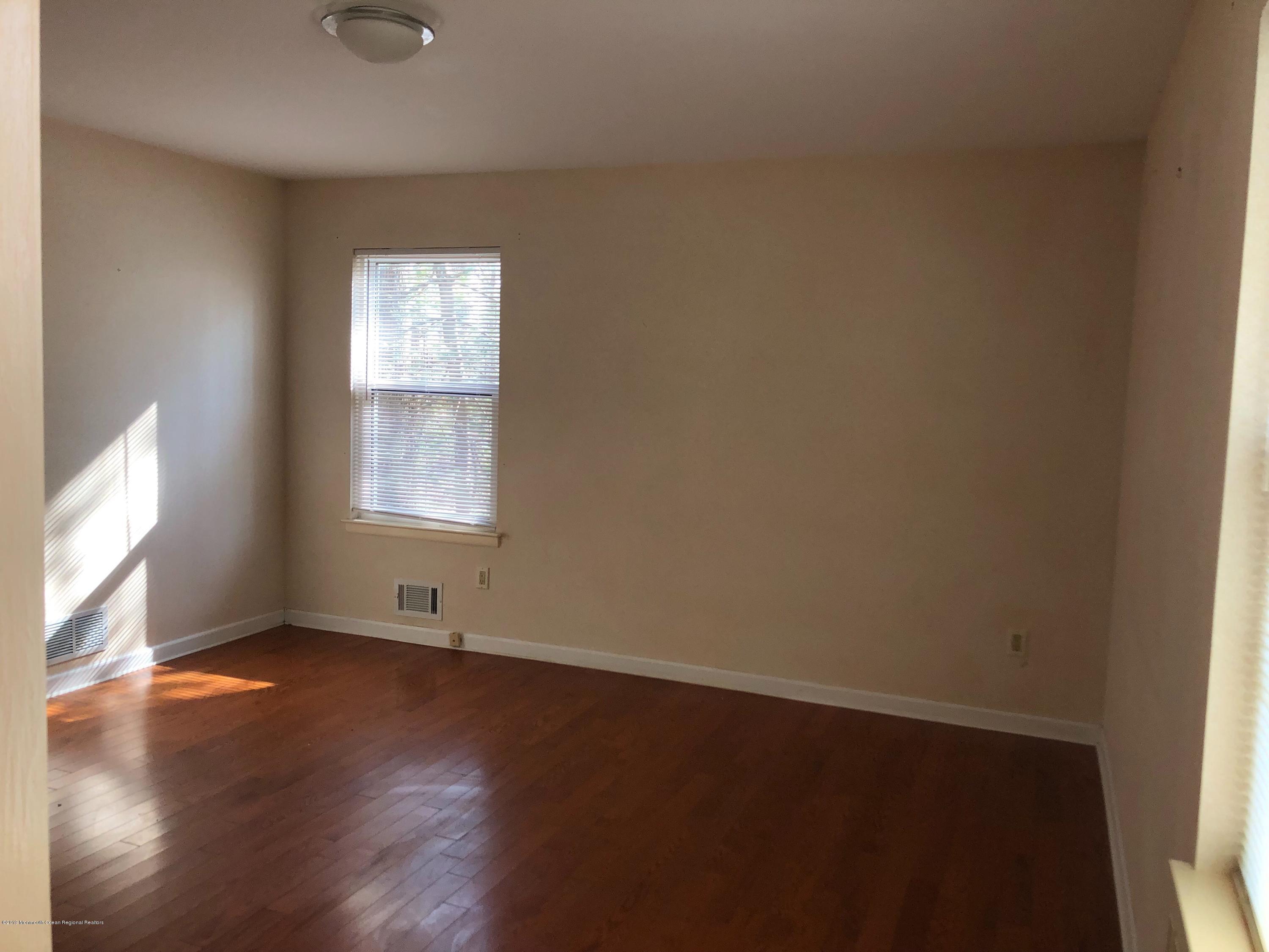 200 Bartley Road Jackson, NJ 08527 - Photo 9 of 14 Master Bedroom