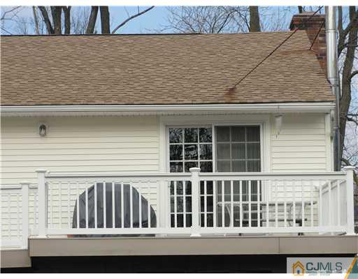 1107 New Dover Road Edison, NJ 08820 - Photo 8 of 10