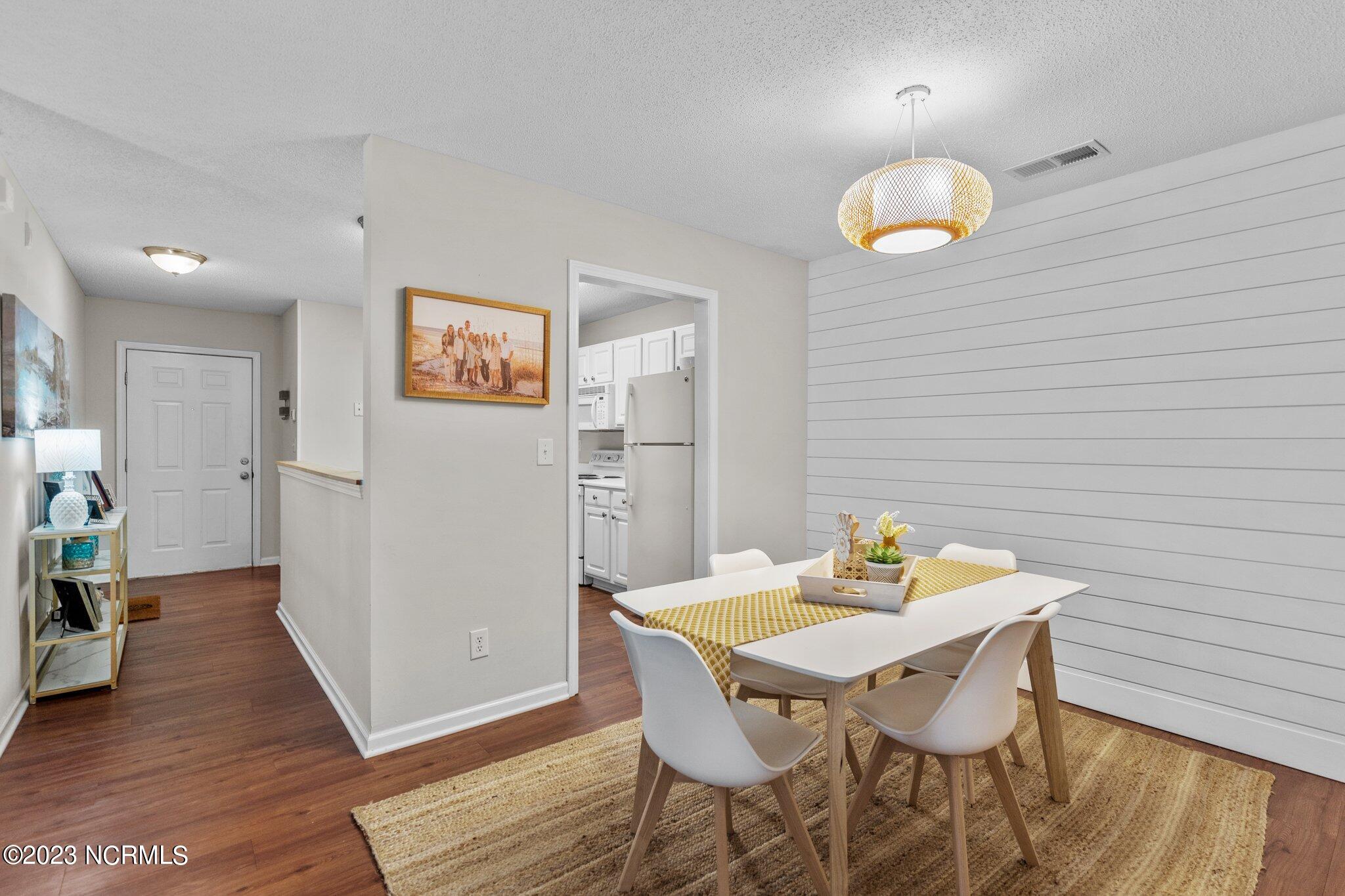 5010 Hunters Trail, Unit 2 Wilmington, NC 28405 - Photo 15 of 40 26-web-or-mls-DSC06853