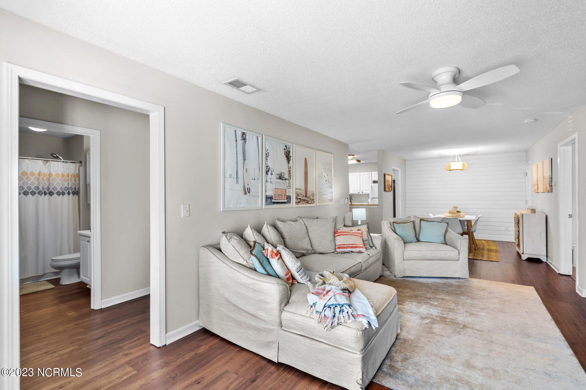 5010 Hunters Trail, Unit 2 Wilmington, NC 28405 - Photo 17 of 40 33-web-or-mls-DSC06874