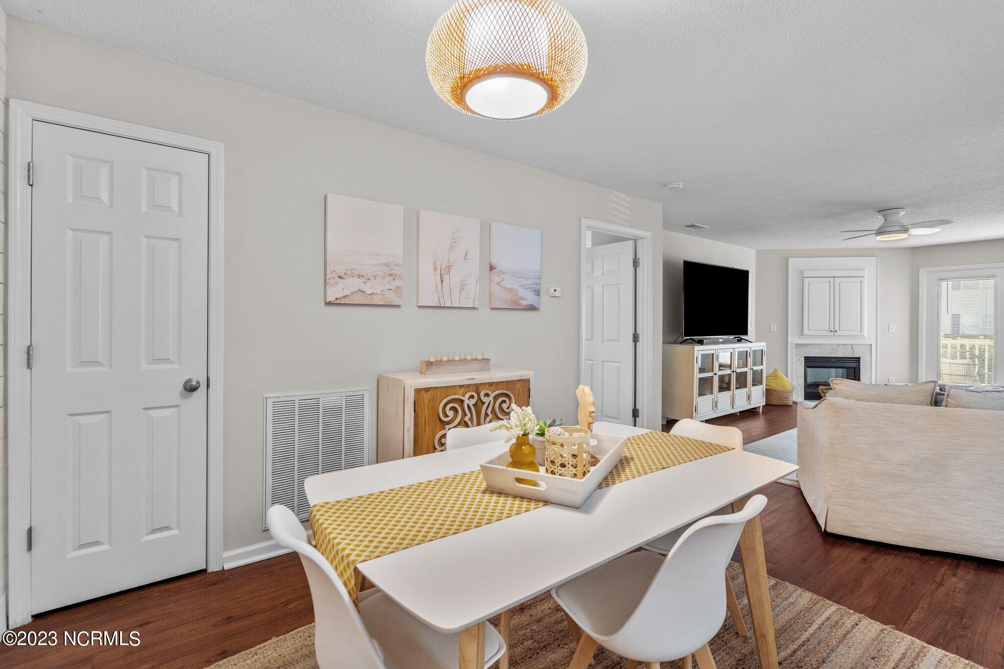 5010 Hunters Trail, Unit 2 Wilmington, NC 28405 - Photo 5 of 40 24-web-or-mls-DSC06847