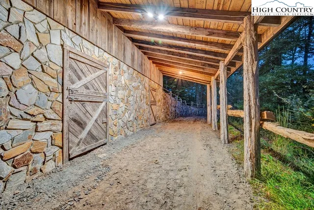 $1,395,000 | 374-433 Nicole Lane, Newland, NC 28657