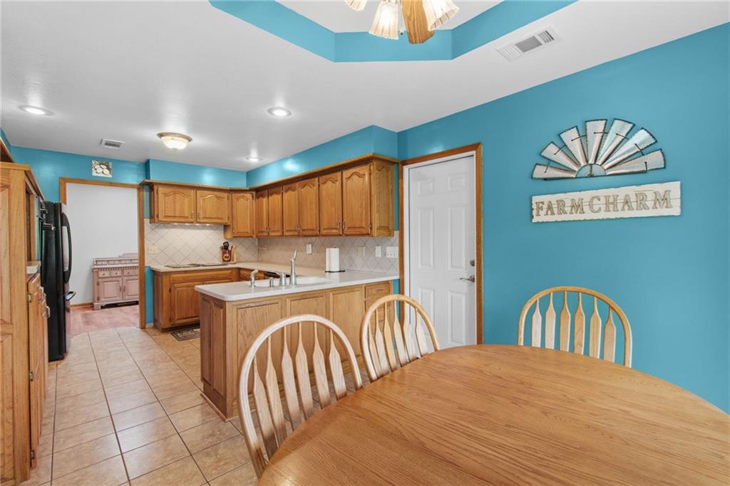 4021 Country Squire Road Oak Grove, MO 64075 - Photo 12 of 45