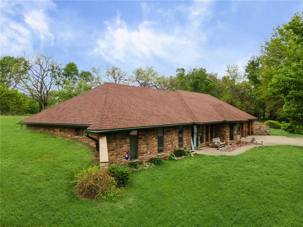4021 Country Squire Road Oak Grove, MO 64075 - Photo 5 of 45