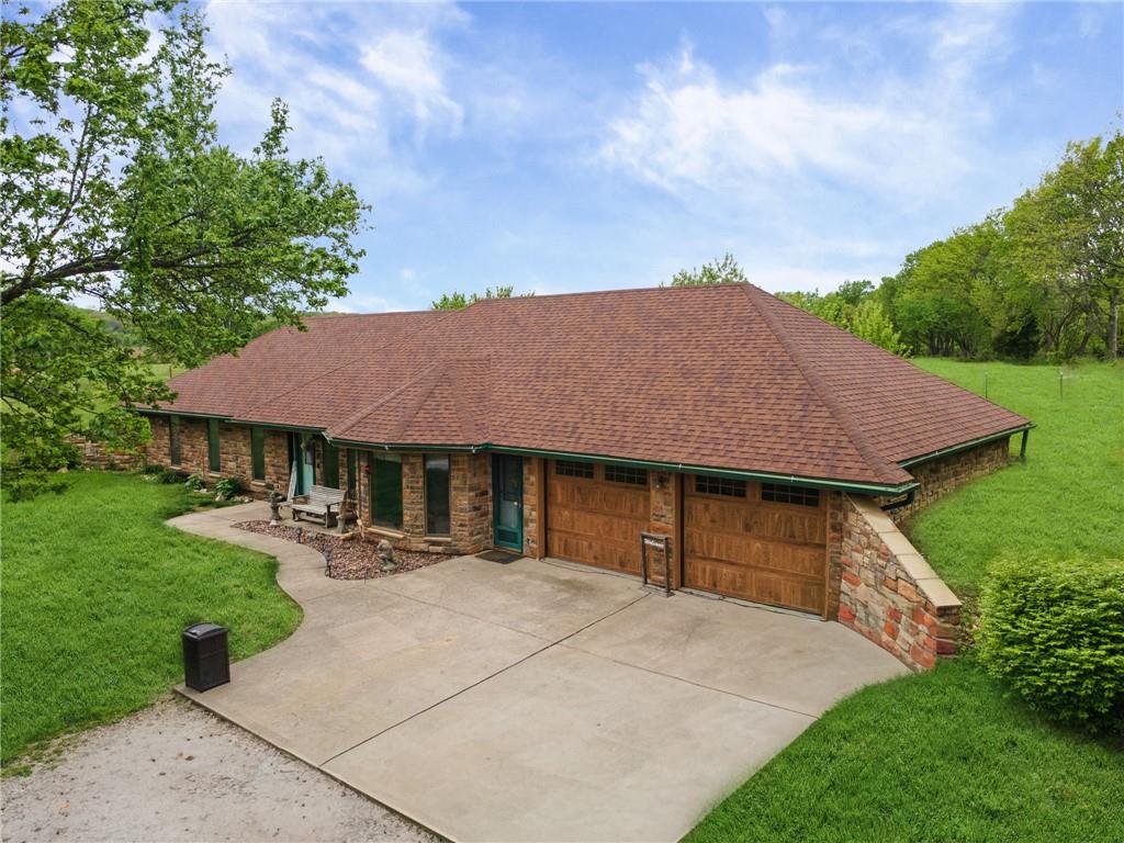 4021 Country Squire Road Oak Grove, MO 64075 - Photo 6 of 45