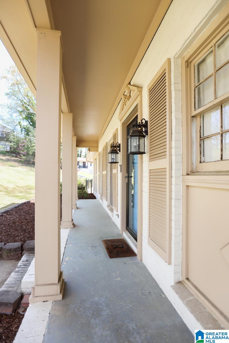 908 Ridgewood Circle Birmingham, AL 35235 - Photo 7 of 57