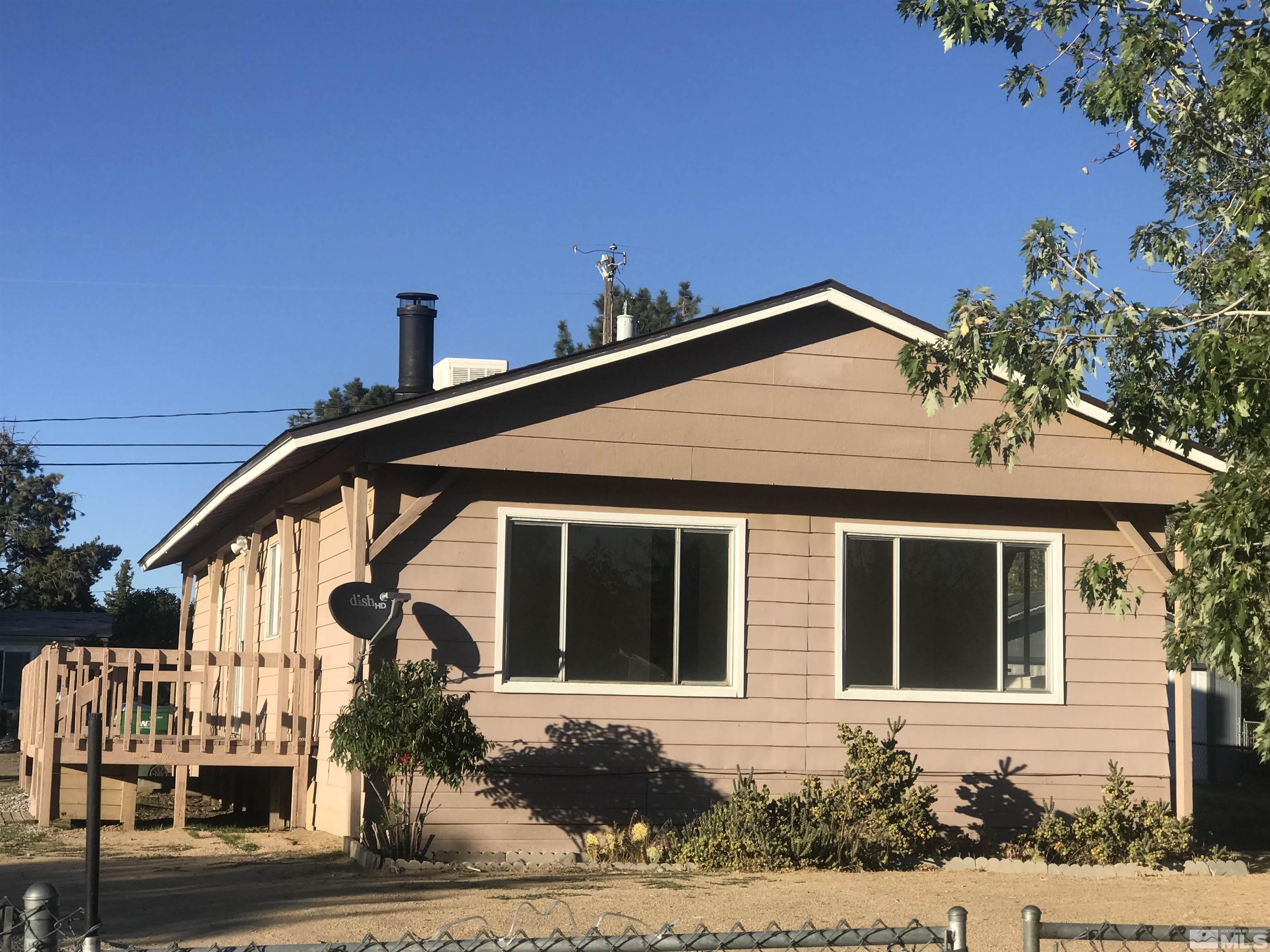 3860 Hummingbird Drive Reno, NV 89508 - Photo 2 of 8 Photo 2
