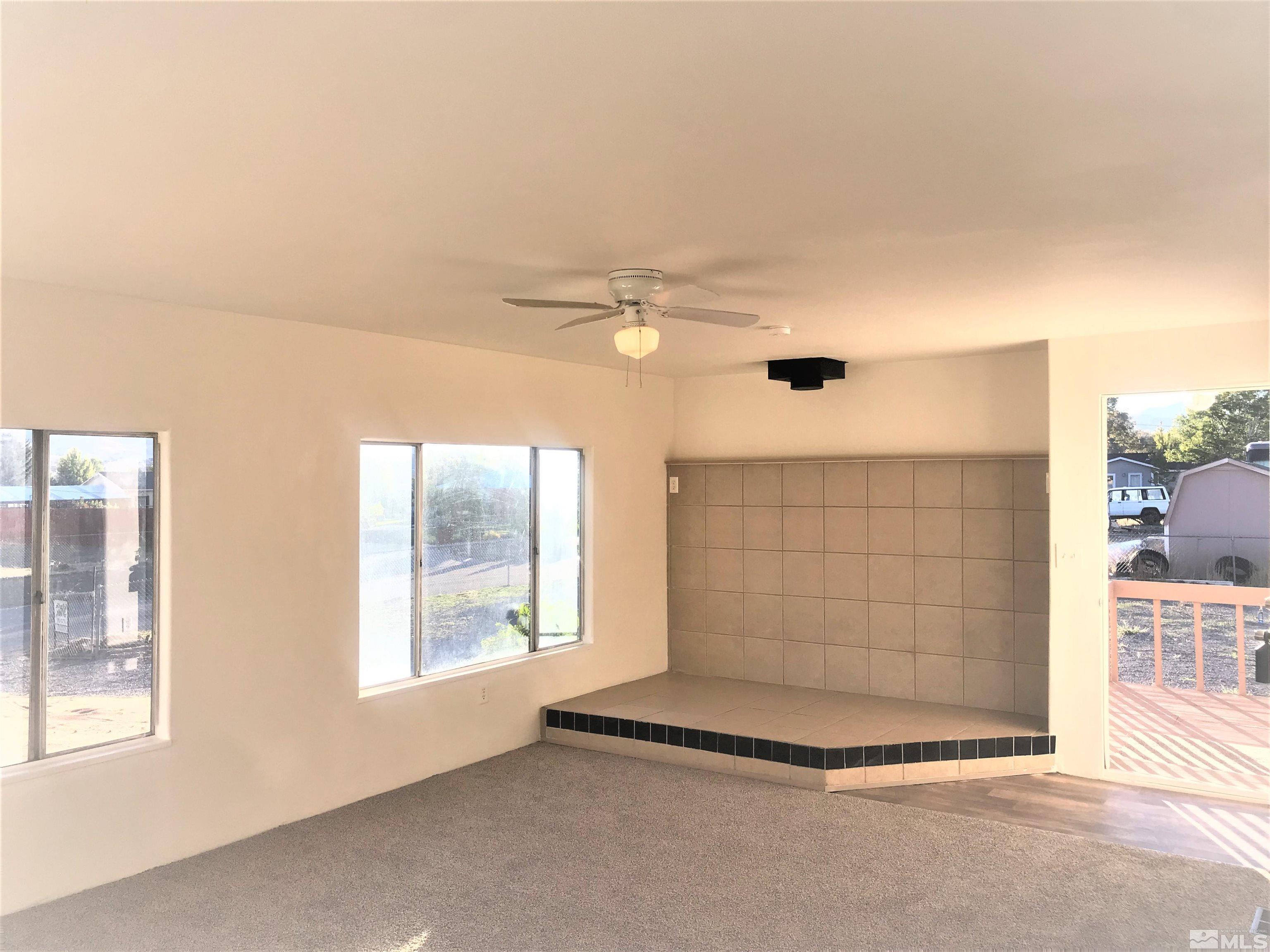 3860 Hummingbird Drive Reno, NV 89508 - Photo 3 of 8 Photo 3