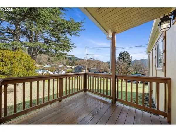 $379,900 | 111 Cypress Avenue, Garibaldi, OR 97118