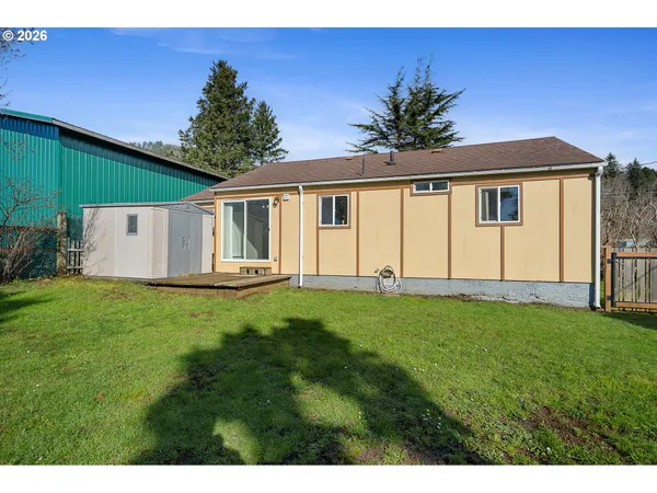 $379,900 | 111 Cypress Avenue, Garibaldi, OR 97118