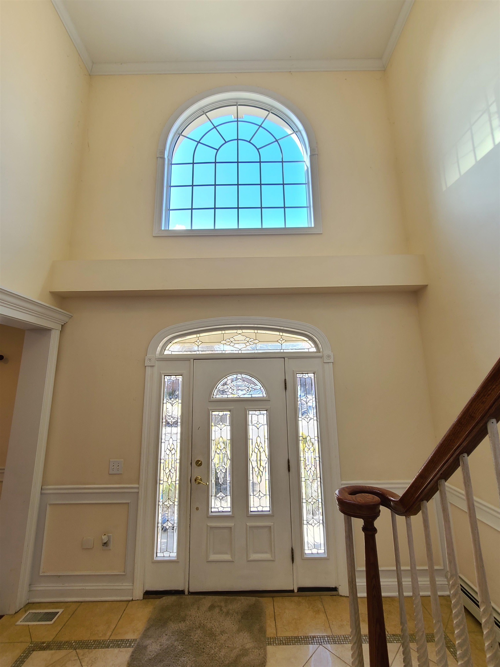 1170 Cumbermeade Road Fort Lee, NJ 07024 - Photo 7 of 7 a front view of a house with large windows