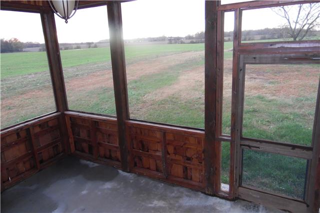 491 Rabbit Trail Road Leoma, TN 38468 - Photo 11 of 19 a view of balcony with yard