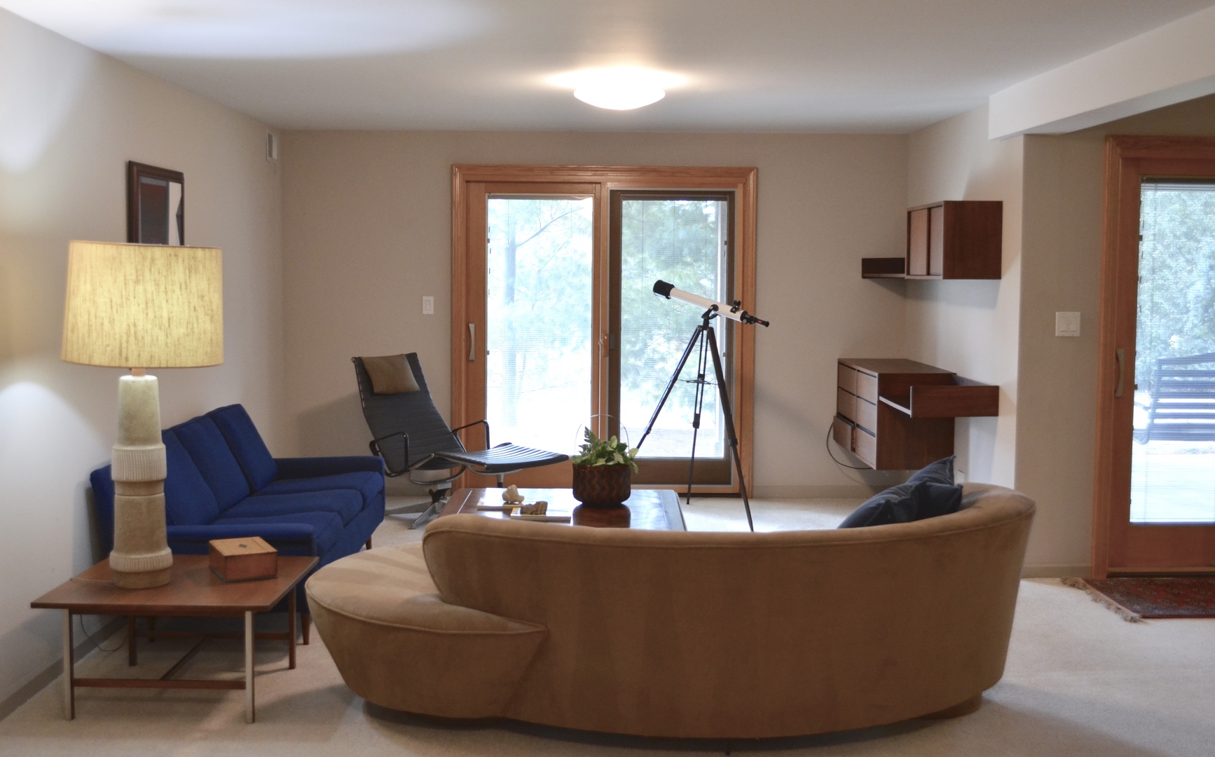 2120 Applecross Road Inverness, IL 60010 - Photo 32 of 38 a living room with furniture and a window