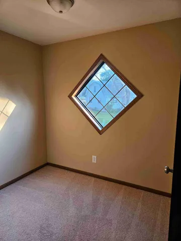 $236,000 | N80W12960 West Fond Du Lac Avenue, Menomonee Falls, WI 53051