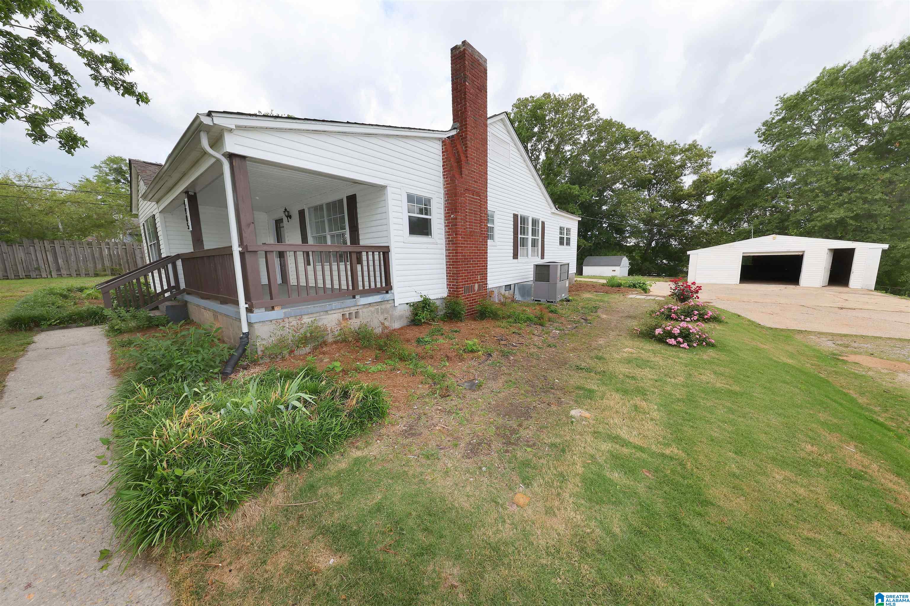4905 Saks Road Anniston, AL 36206 - Photo 4 of 34